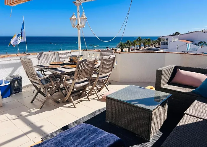 Stunning Penthouse Views In Appartamento
